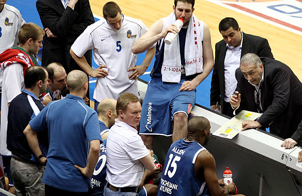 众多从这里 众多从这里