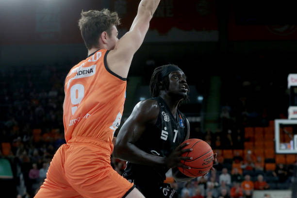 的传球瞬间 的传球瞬间